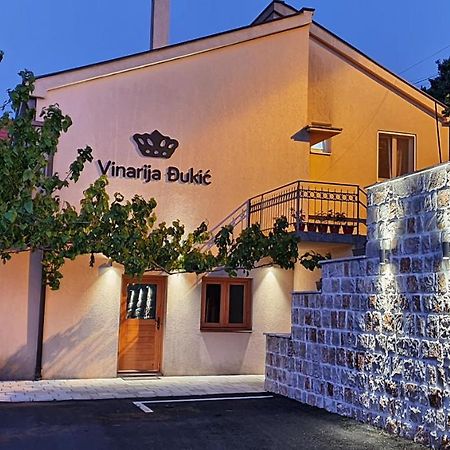 شقة Djukic Winery بودغوريتْسا المظهر الخارجي الصورة